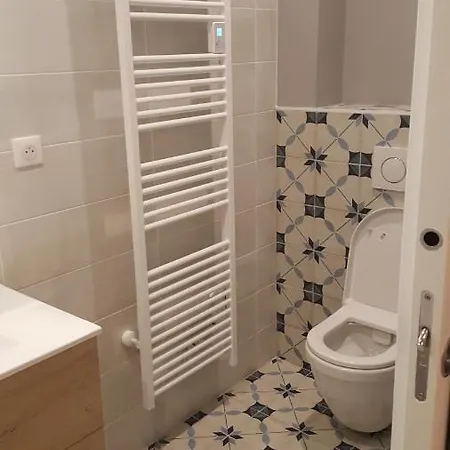 Sous Le Chene * Denée