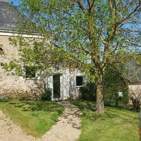 Sous Le Chene Holiday home Denee
