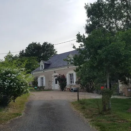 Sous Le Chene Denée