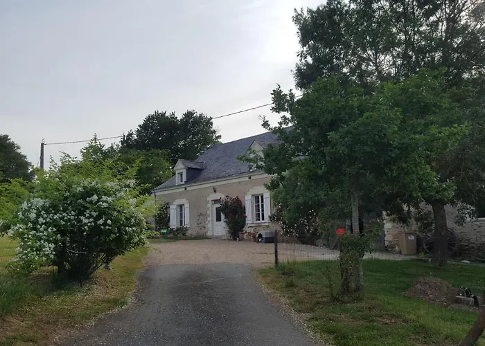 Sous Le Chene Denée